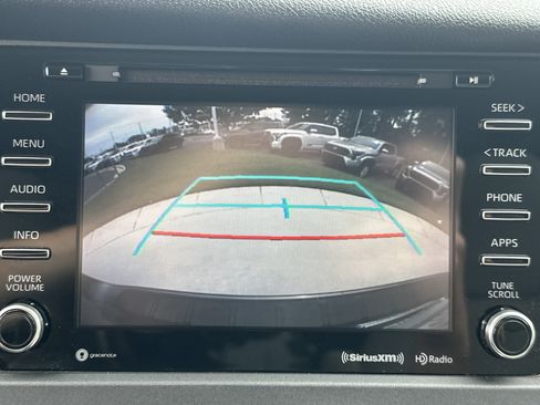 Used 2018 Toyota Sienna LE FWD image 25
