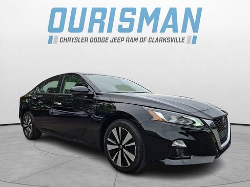 Used 2020 Nissan Altima 2.5 SL AWD/4WD image 1