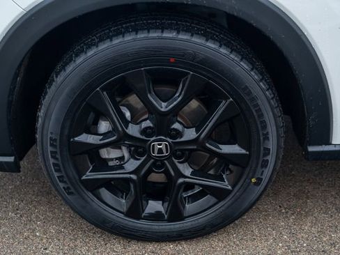 Used 2023 Honda HR-V Sport image 10