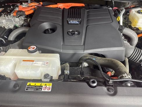 Used 2023 Toyota Tundra Capstone image 9