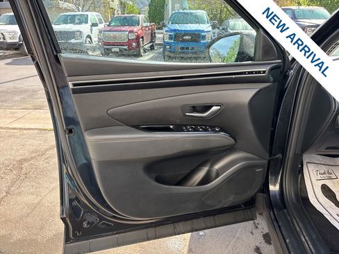 Used 2022 Hyundai Tucson Limited AWD/4WD image 17