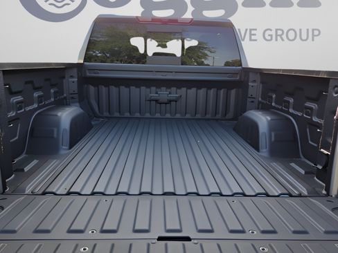 New 2026 Chevrolet Silverado 1500 RST w/ Redline Edition AWD/4WD image 13