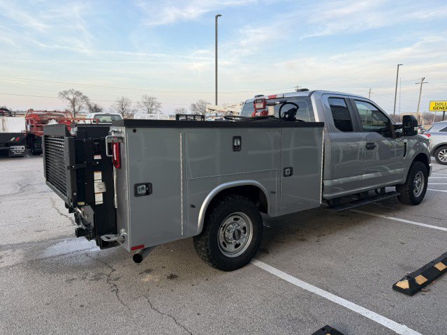 Used 2020 Ford F250 XL w/ Power Equipment Group RWD image 2
