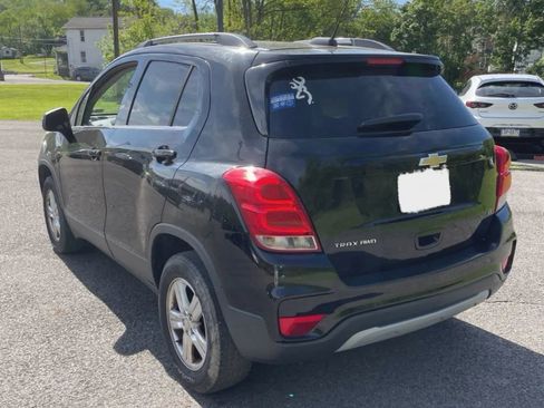 Used 2017 Chevrolet Trax LT image 2