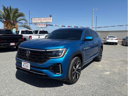 Used 2025 Volkswagen Atlas Cross Sport SEL Premium R-Line