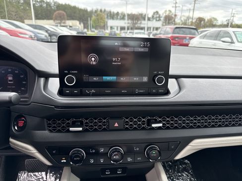 Certified 2023 Honda Accord EX image 23