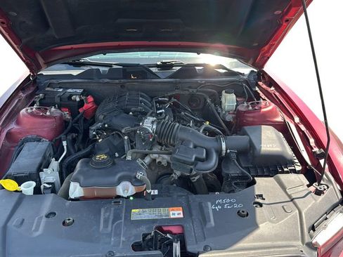 Used 2014 Ford Mustang Coupe RWD image 21