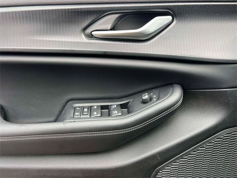 Certified 2023 Jeep Grand Cherokee Altitude image 20