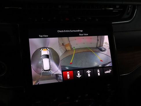 Used 2023 Jeep Grand Cherokee Summit w/ Luxury Tech Group V AWD/4WD image 20