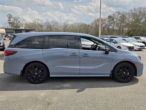 Used 2025 Honda Odyssey Sport-L image 14
