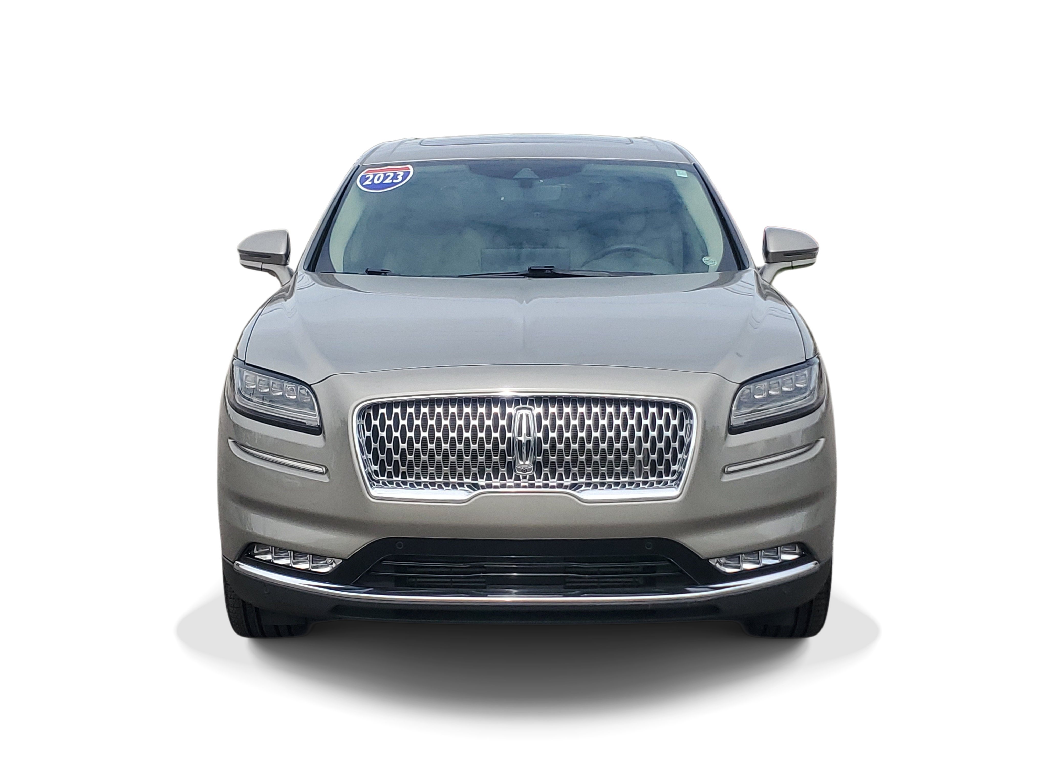Used 2023 Lincoln Nautilus Reserve w/ Equipment Group 202A AWD/4WD image 2