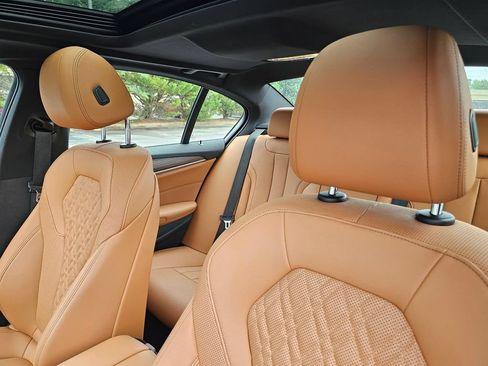 Certified 2023 BMW 540i w/ Convenience Package RWD image 16
