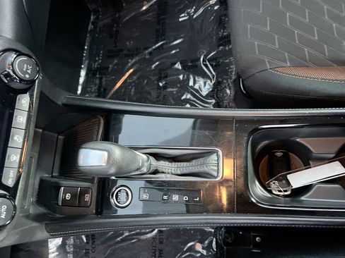 Used 2024 Nissan Kicks SR FWD image 22