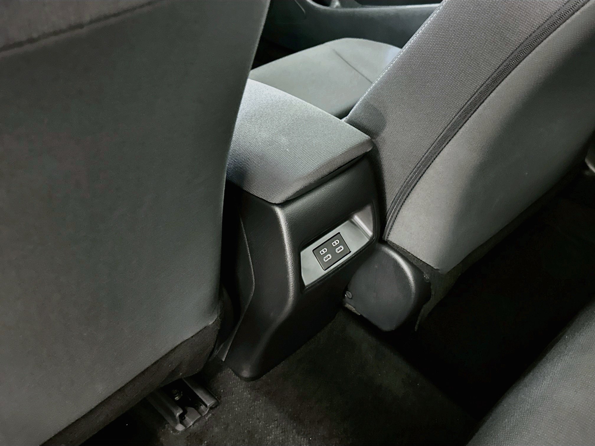 Used 2026 Toyota Corolla LE FWD image 28