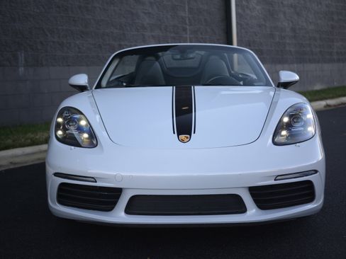 Certified 2024 Porsche 718 Boxster image 10