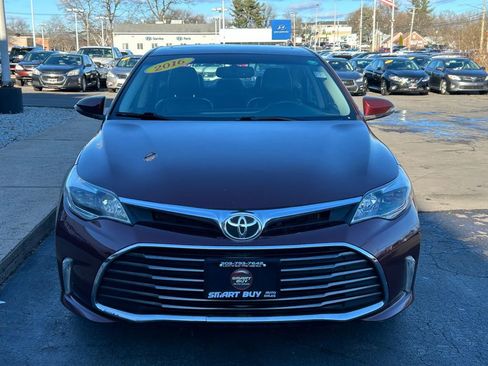 Used 2016 Toyota Avalon XLE Premium image 3