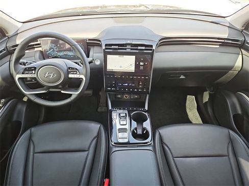 Used 2024 Hyundai Tucson Limited image 11