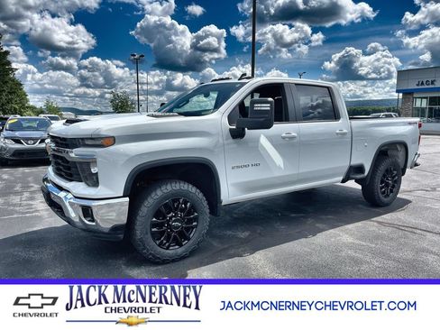 Used 2025 Chevrolet Silverado 2500 LT w/ Safety Package AWD/4WD image 1
