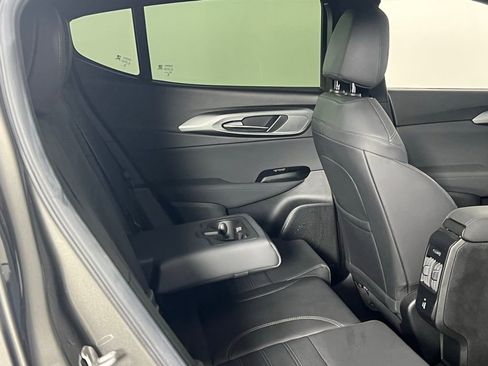 Used 2024 Alfa Romeo Tonale Veloce w/ Premium Interior Package image 28