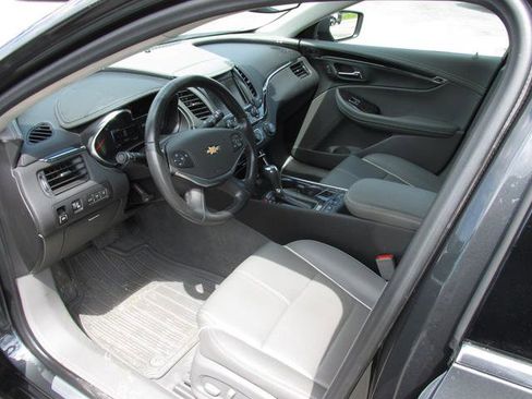 Used 2015 Chevrolet Impala LTZ image 8