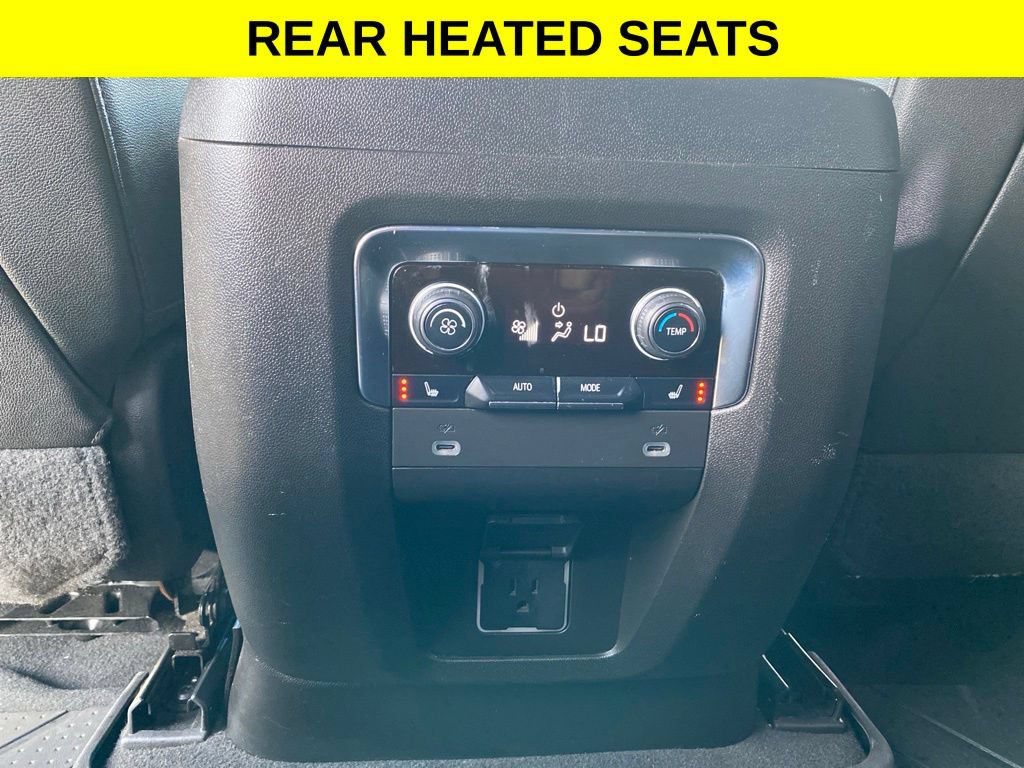 Used 2022 Chevrolet Suburban High Country AWD/4WD image 30