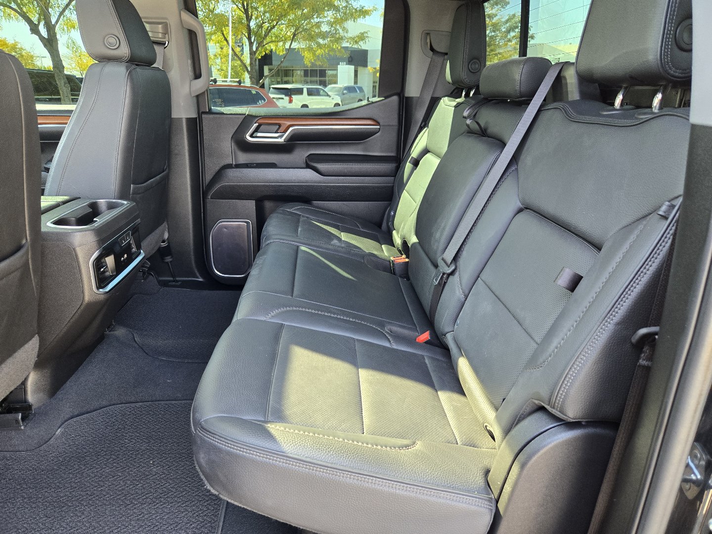 Used 2023 GMC Sierra 1500 Denali AWD/4WD image 5
