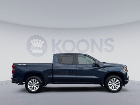 Used 2022 Chevrolet Silverado 1500 Custom image 8