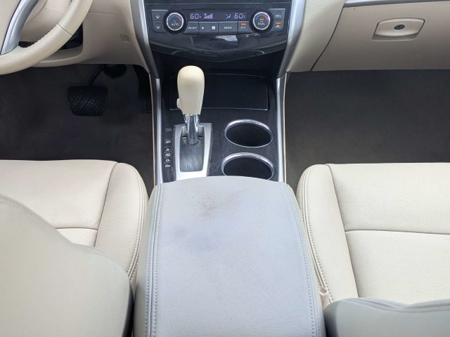 Used 2014 Nissan Altima 2.5 SV w/ Convenience Package FWD image 16