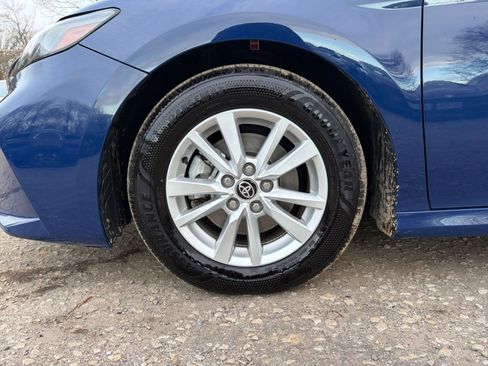 Used 2025 Toyota Camry LE image 29