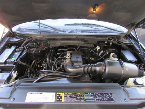 Used 2002 Ford F150 XLT image 34