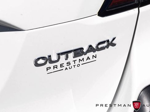 Used 2025 Subaru Outback Premium AWD/4WD image 34