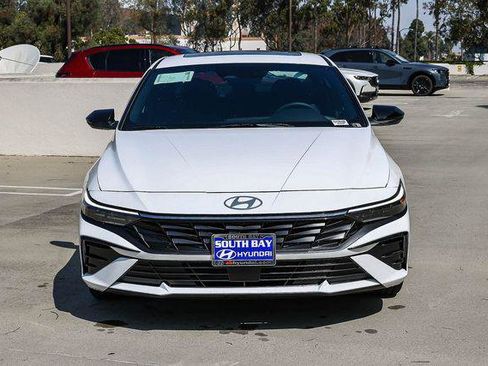 New 2026 Hyundai Elantra SEL Sport image 2