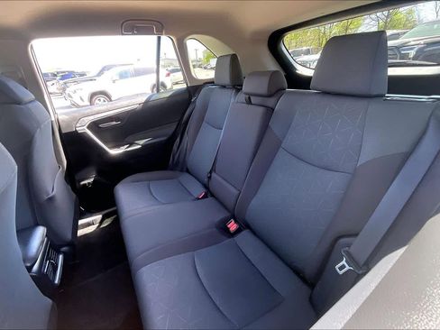 Used 2025 Toyota RAV4 XLE image 20