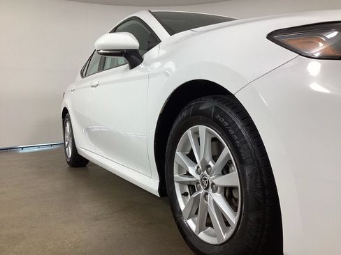 Used 2025 Toyota Camry LE FWD image 6