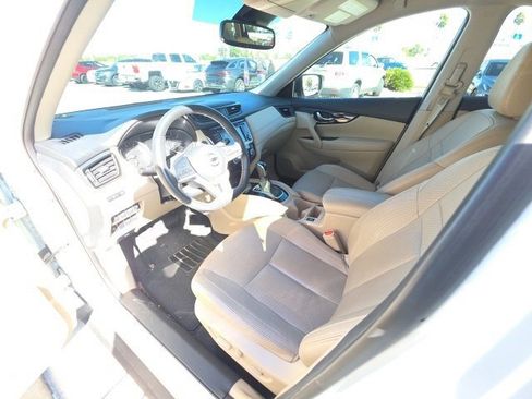 Used 2019 Nissan Rogue SL image 12