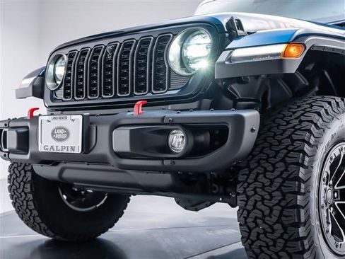 Used 2025 Jeep Wrangler Unlimited Rubicon image 33