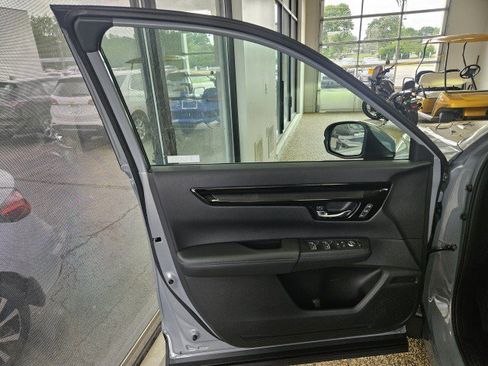 Used 2025 Honda CR-V EX-L image 17
