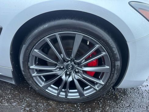 Used 2017 INFINITI Q60 Red Sport 400 image 24