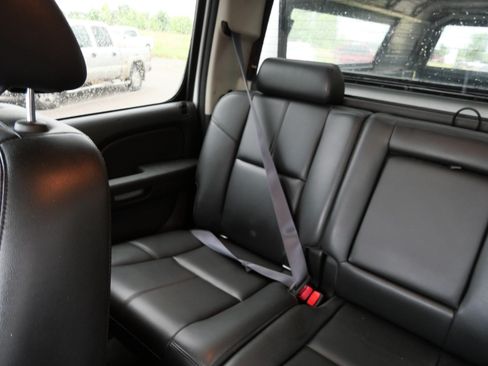 Used 2014 GMC Sierra 2500 SLT w/ SLT Convenience Package AWD/4WD image 12