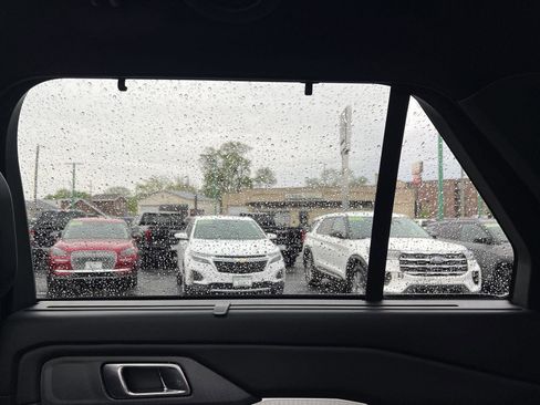 Used 2025 Ford Explorer ST-Line w/ Premium Package AWD/4WD image 46