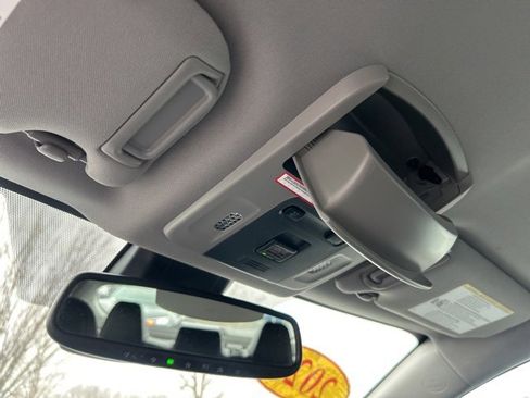 Used 2022 Toyota Camry SE image 28