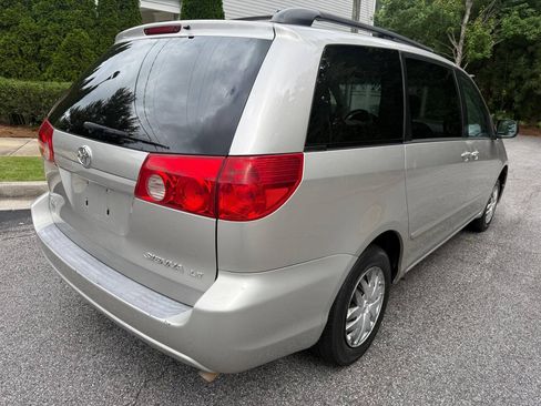 Used 2006 Toyota Sienna LE FWD image 3