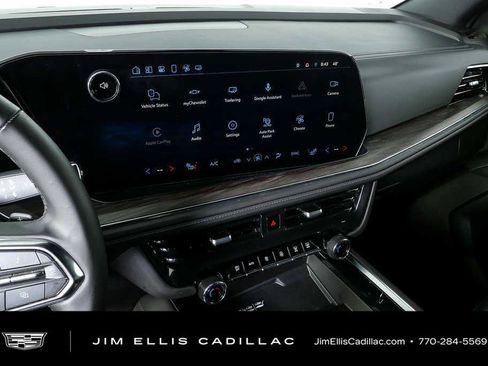 Used 2025 Chevrolet Tahoe LT RWD image 12