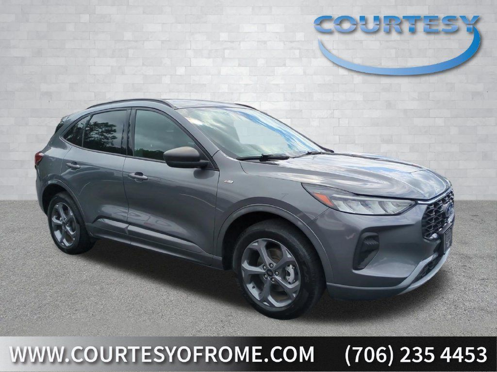 Used 2024 Ford Escape ST-Line AWD/4WD image 1