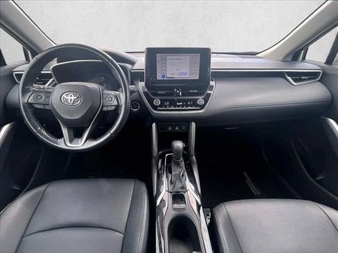 Used 2023 Toyota Corolla Cross XLE FWD image 16