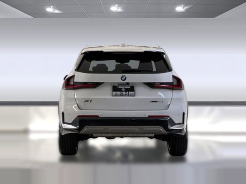 Used 2025 BMW X1 xDrive28i w/ Convenience Package image 10