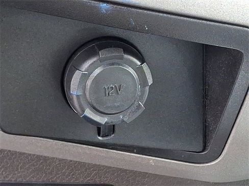 Used 2016 Ford F250 XLT w/ XLT Premium Package image 23