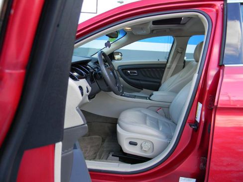 Used 2012 Ford Taurus SEL image 11