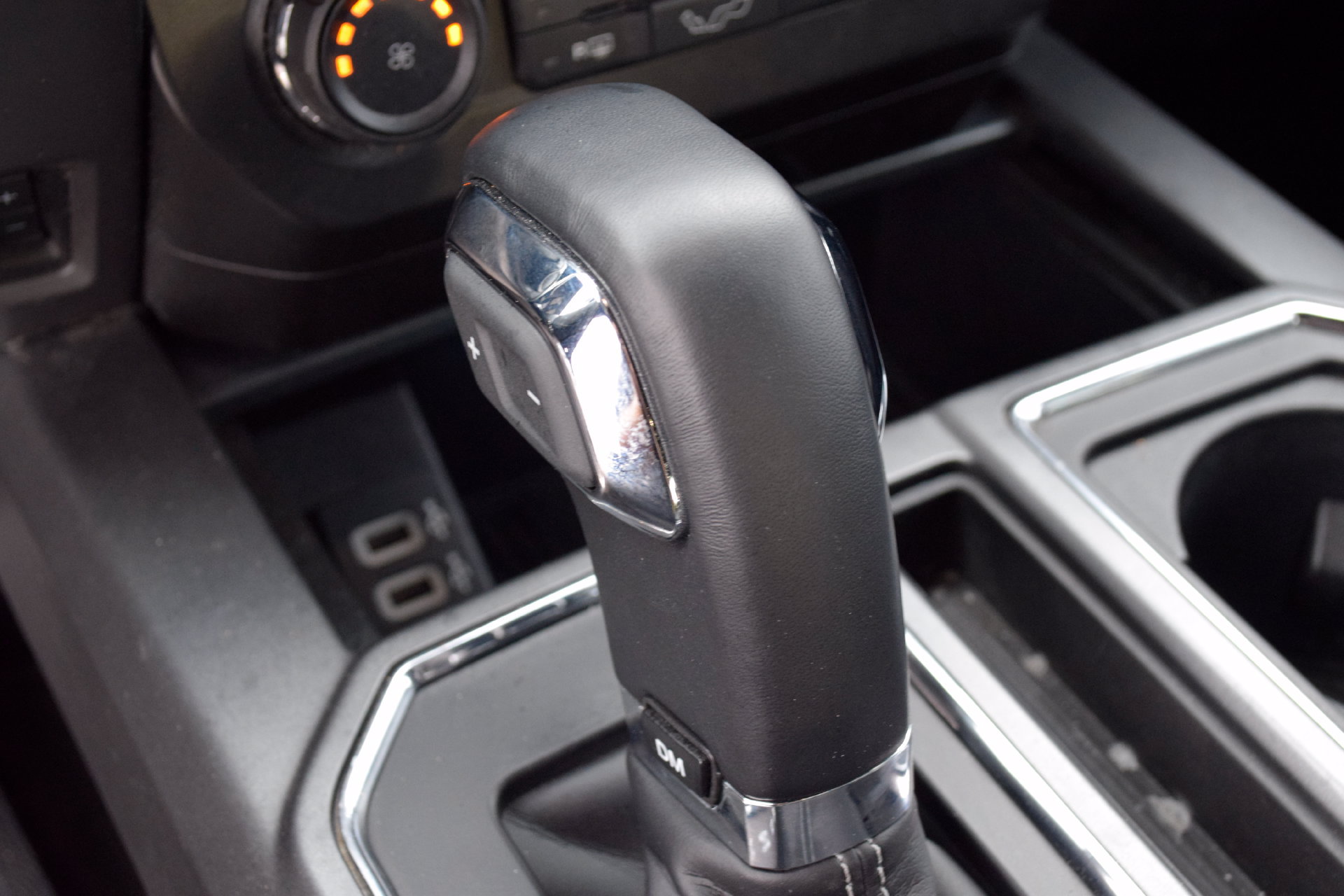 Used 2020 Ford F150 XLT w/ Equipment Group 302A Luxury AWD/4WD image 10