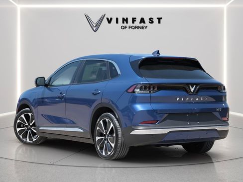 New 2025 VinFast VF 8 Plus AWD/4WD image 2